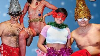 Film Porno Italiano : CentoXCento Streaming | Porno Streaming | Video Porno Gratis A Natale si mangia MAIALE CentoXCento Streaming