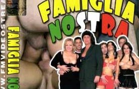 Famiglia nostra Porno Streaming Film : Grandissimo ed eccitantissimo film all'insegna del sesso depravato allo stato puro...una storia che ..